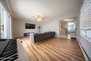 15 Fieldcrest Way, Hazlet Township, NJ 07730 - Photo 17