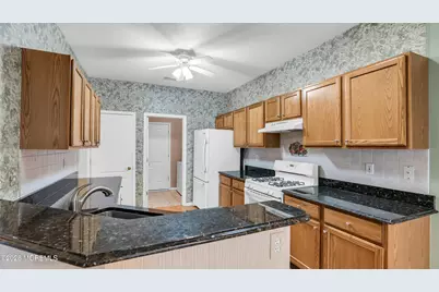 19 Silverside Road, Lakewood, NJ 08701 - Photo 7