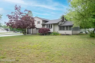 540 Sherman Ave, Belford, NJ 07718 - Photo 13