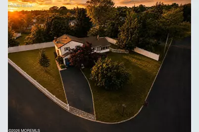 540 Sherman Avenue, Belford, NJ 07718 - Photo 7