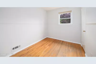 540 Sherman Avenue, Belford, NJ 07718 - Photo 31