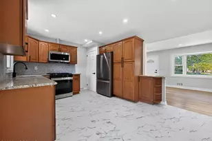 73 Broadway Rd, Freehold, NJ 07728 - Photo 25