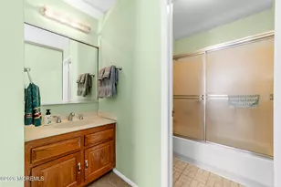 376 Stirling Dr, Monroe Township, NJ 08831 - Photo 21
