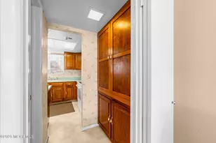 376 Stirling Dr, Monroe Township, NJ 08831 - Photo 17