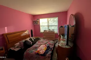 10 Beacon Ct, Holmdel, NJ 07733 - Photo 27