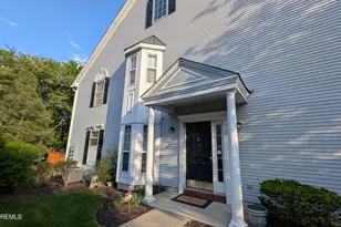 10 Beacon Ct, Holmdel, NJ 07733 - Photo 1
