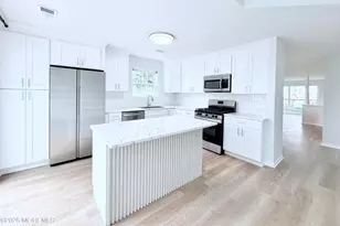 1 Whitemarsh Dr, Manalapan Township, NJ 07726 - Photo 5