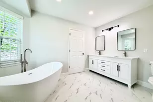 1 Whitemarsh Dr, Manalapan Township, NJ 07726 - Photo 17