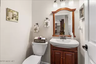 220 Round Hill Dr, Freehold, NJ 07728 - Photo 25