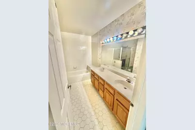 8D Ingram Drive, Monroe Township, NJ 08831 - Photo 15