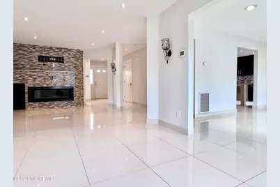 35 Woodpecker Way, Marlboro Township, NJ 07746 - Photo 3