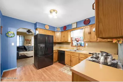 9 Holly Street, Keansburg, NJ 07734 - Photo 7
