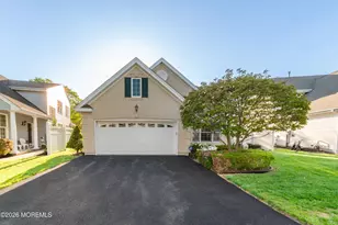 18 Chesapeake Dr, Holmdel, NJ 07733 - Photo 3