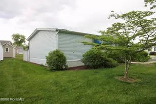 92 Cardinal Way, Freehold, NJ 07728 - Photo 5