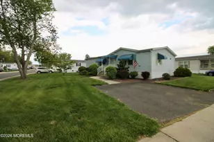 92 Cardinal Way, Freehold, NJ 07728 - Photo 3