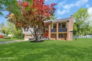 93 Woodcrest Dr, Freehold, NJ 07728 - Photo 3