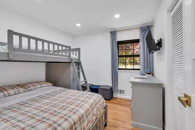 93 Woodcrest Drive, Freehold, NJ 07728 - Photo 29