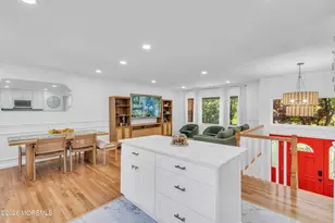 93 Woodcrest Dr, Freehold, NJ 07728 - Photo 17