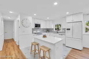 93 Woodcrest Dr, Freehold, NJ 07728 - Photo 19