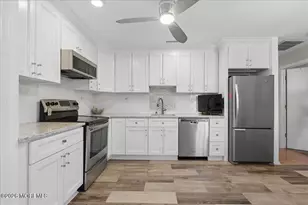 137 Halden Strasse, Freehold, NJ 07728 - Photo 9