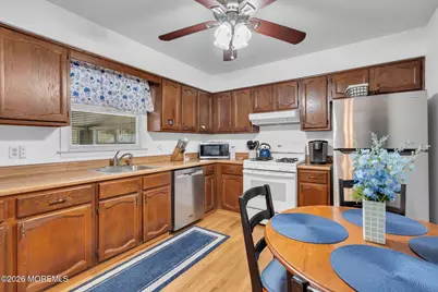 504 Ashwood Place, Lanoka Harbor, NJ 08734 - Photo 5