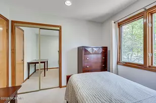 73 Windsor Dr, Eatontown, NJ 07724 - Photo 37
