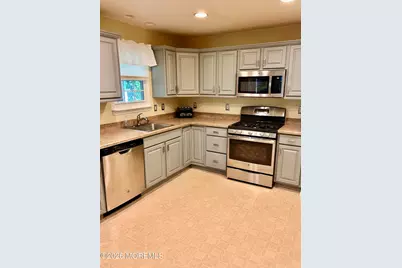 2752 Meadow Lake Drive, Toms River Township, NJ 08755 - Photo 7