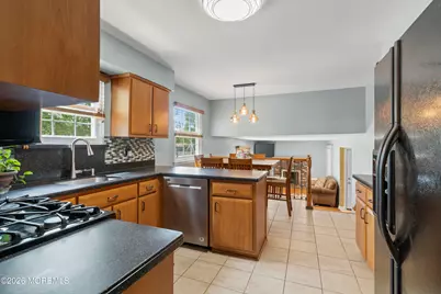14 Cobblestone Court, Howell Township, NJ 07731 - Photo 5