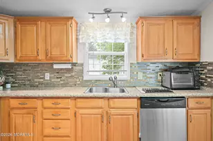 26 Village Rd, Morganville, NJ 07751 - Photo 17