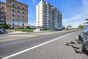 510 Deal Lake Dr, Asbury Park, NJ 07712 - Photo 5
