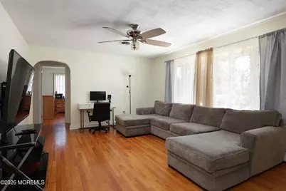 530 E Woodland Avenue, Toms River Township, NJ 08753 - Photo 5