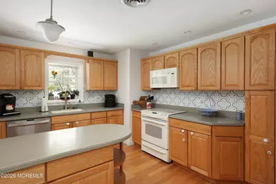 530 E Woodland Avenue, Toms River Township, NJ 08753 - Photo 13