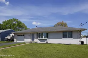 530 E Woodland Ave, Toms River Township, NJ 08753 - Photo 1