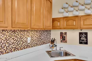 10 Haug St, Union Beach, NJ 07735 - Photo 9