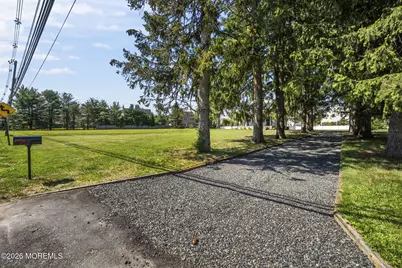 194 Fort Plains Road, Howell Township, NJ 07731 - Photo 9