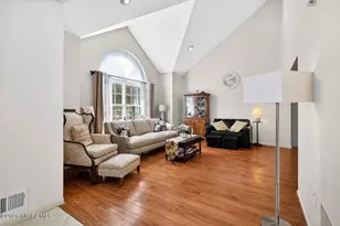 28 Glynn Ct, Sayreville, NJ 08859 - Photo 7