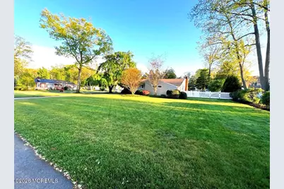 439 Monmouth Avenue, Pine Beach, NJ 08741 - Photo 5