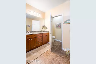 319 Regency Place #319, Woodbridge Township, NJ 07095 - Photo 13