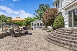 641 Kirwan Ct, Freehold, NJ 07728 - Photo 7