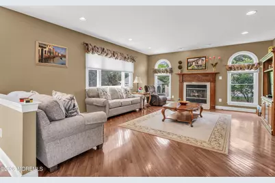 641 Kirwan Court, Freehold, NJ 07728 - Photo 21