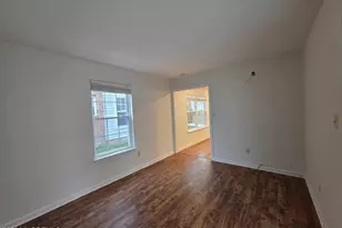 129 Tulip Ln, Freehold, NJ 07728 - Photo 17