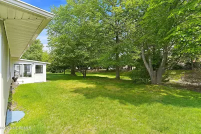 94 Guadeloupe Drive, Toms River Township, NJ 08757 - Photo 23