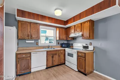 306 Route 37 E, Seaside Heights, NJ 08751 - Photo 7