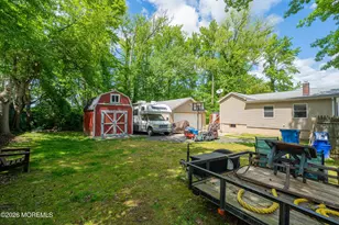 260 Greenwood Dr, Cliffwood, NJ 07735 - Photo 5