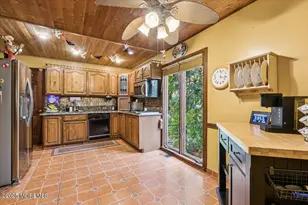 8 Hawaii Rd, Jackson, NJ 08527 - Photo 15