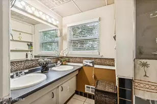 8 Hawaii Rd, Jackson, NJ 08527 - Photo 23