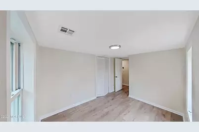 7 Wyckoff Mills Road, Freehold, NJ 07728 - Photo 5