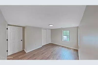 7 Wyckoff Mills Road, Freehold, NJ 07728 - Photo 7