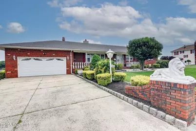 418 Atlantic Avenue, Aberdeen Township, NJ 07747 - Photo 3