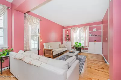 315 Wedgewood Road, Morganville, NJ 07751 - Photo 7